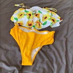 NWT XXL sunflower bathing suit